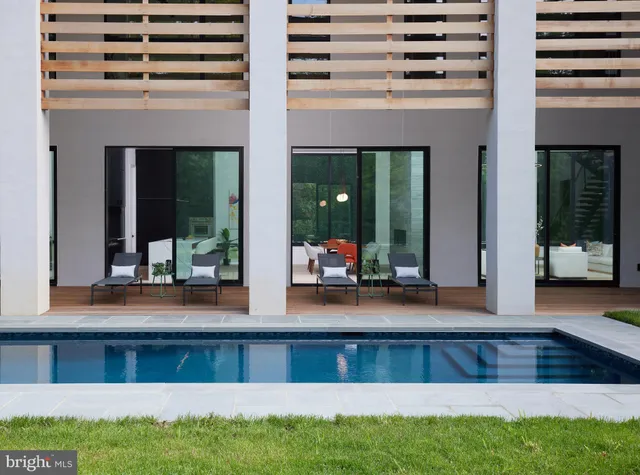 $5,750,000 | 2800 32nd Street Northwest, Washington, DC 20008