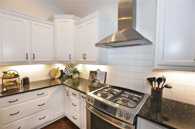 $499,900 | 47 Samanthas Way, Henrietta, NY 14534