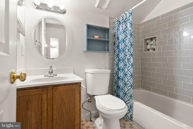 $1,200,000 | 1398 Park Lake Drive, Reston, VA 20190