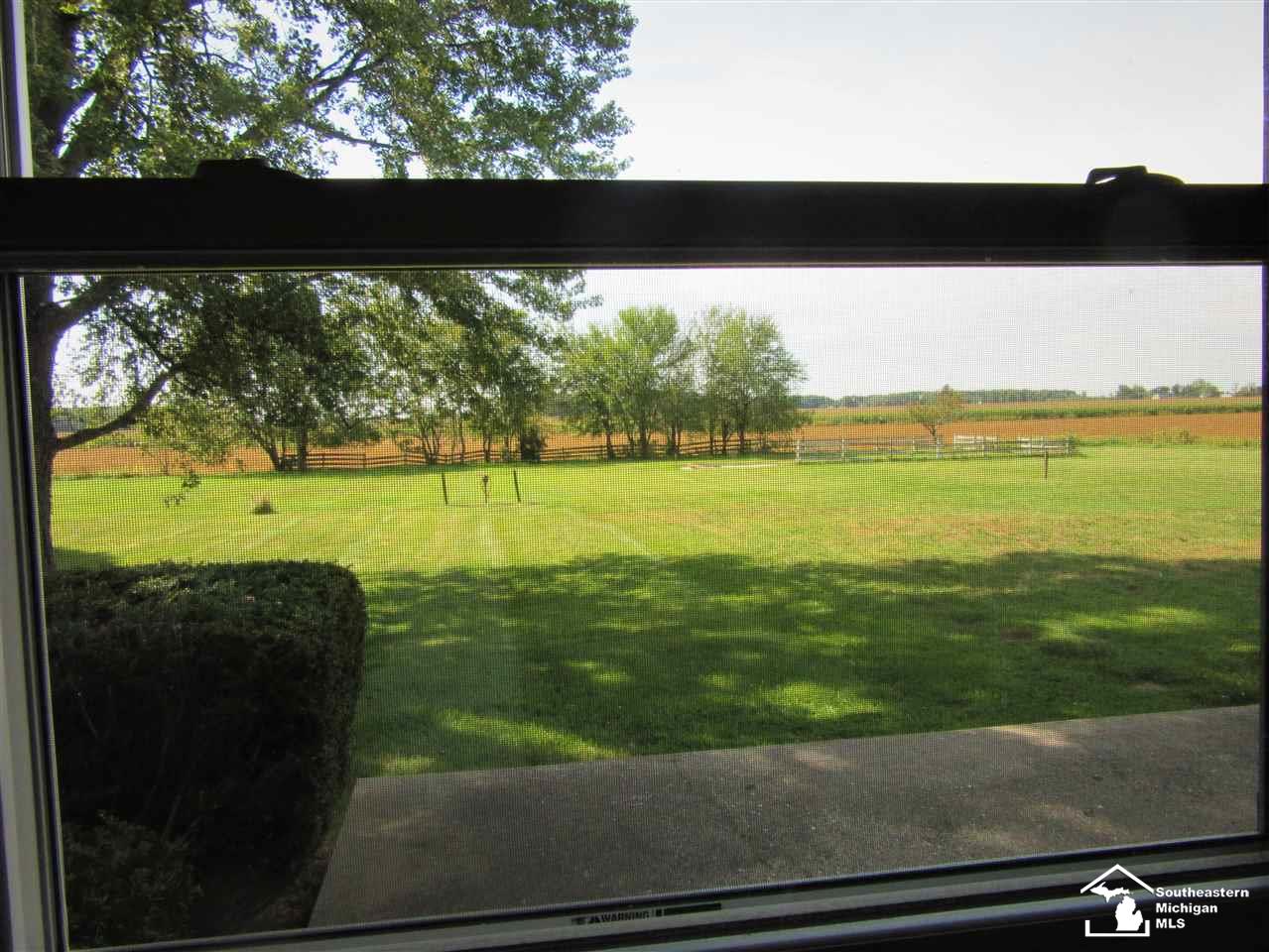 2975 Stewart Road Monroe, MI 48162 - Photo 12 of 44
