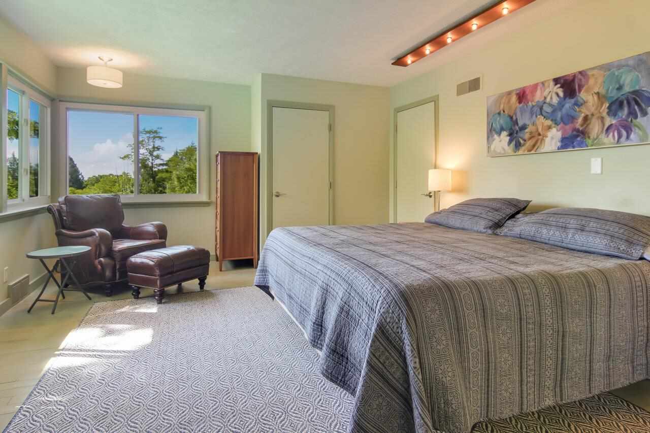 2494 Carroll Road Traverse City, MI 49686 - Photo 29 of 74 1888679-28.JPG