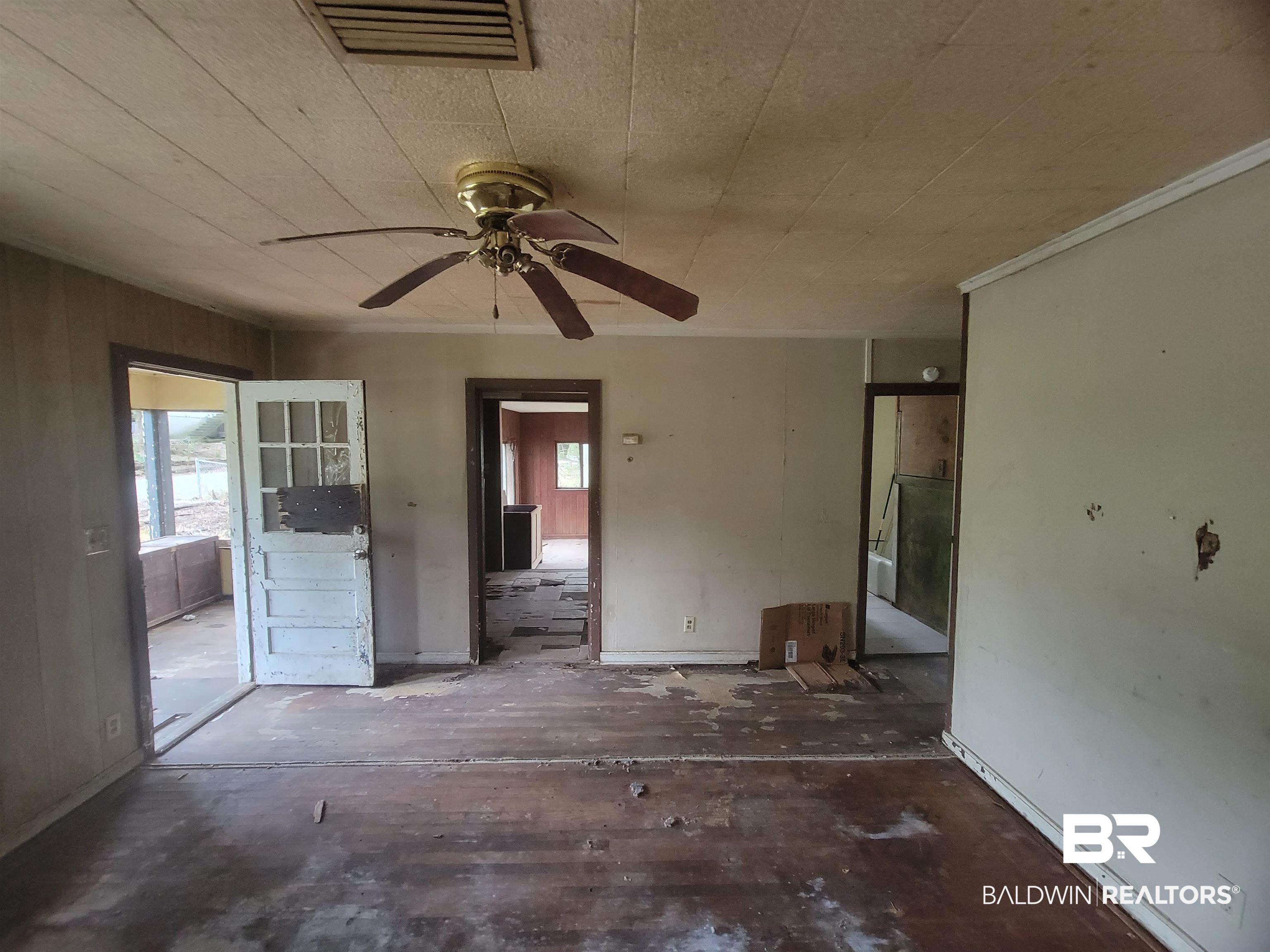 16 Ryan Street Mobile, AL 36611 - Photo 7 of 10