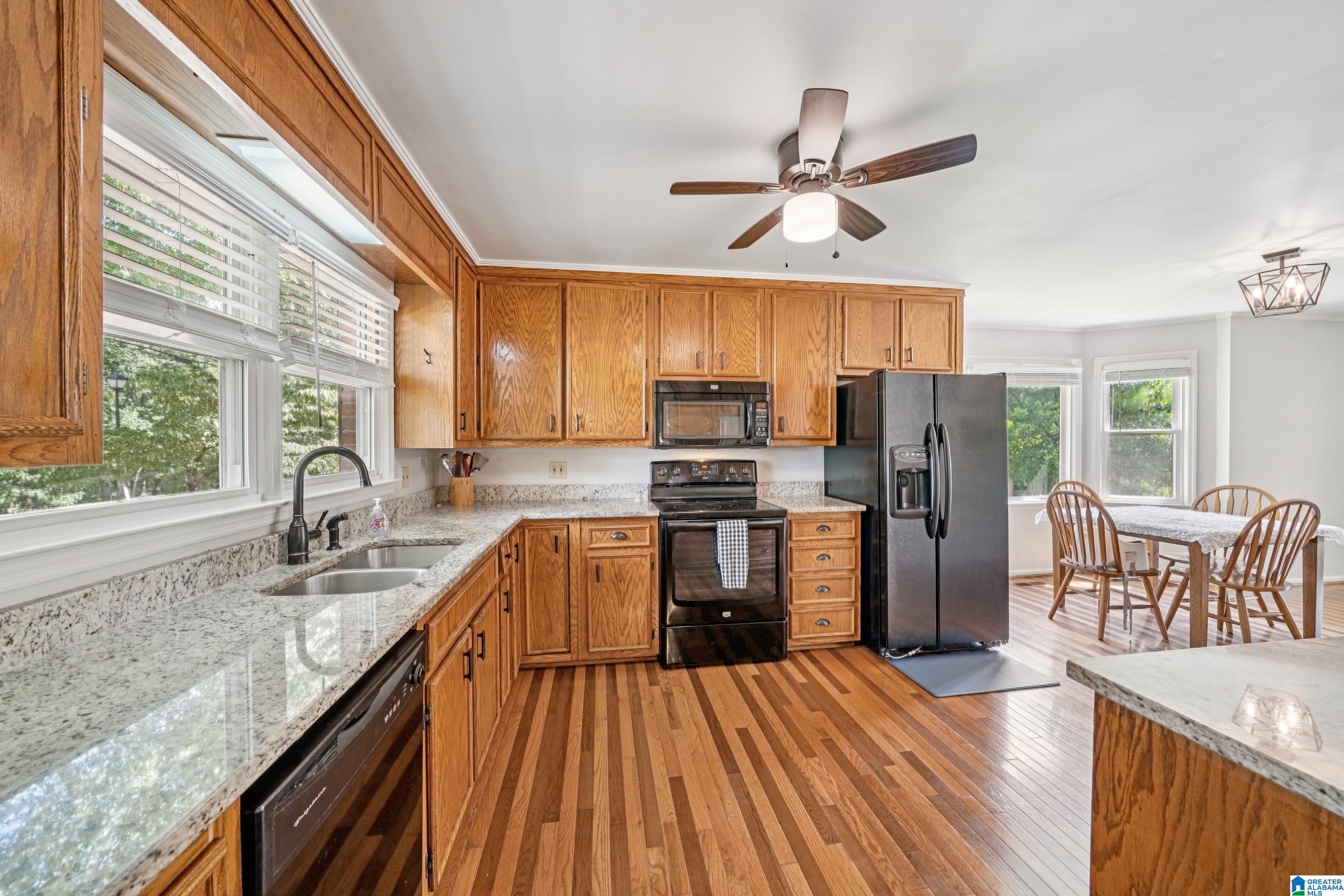 4045 South Shades Crest Road Birmingham, AL 35244 - Photo 21 of 48