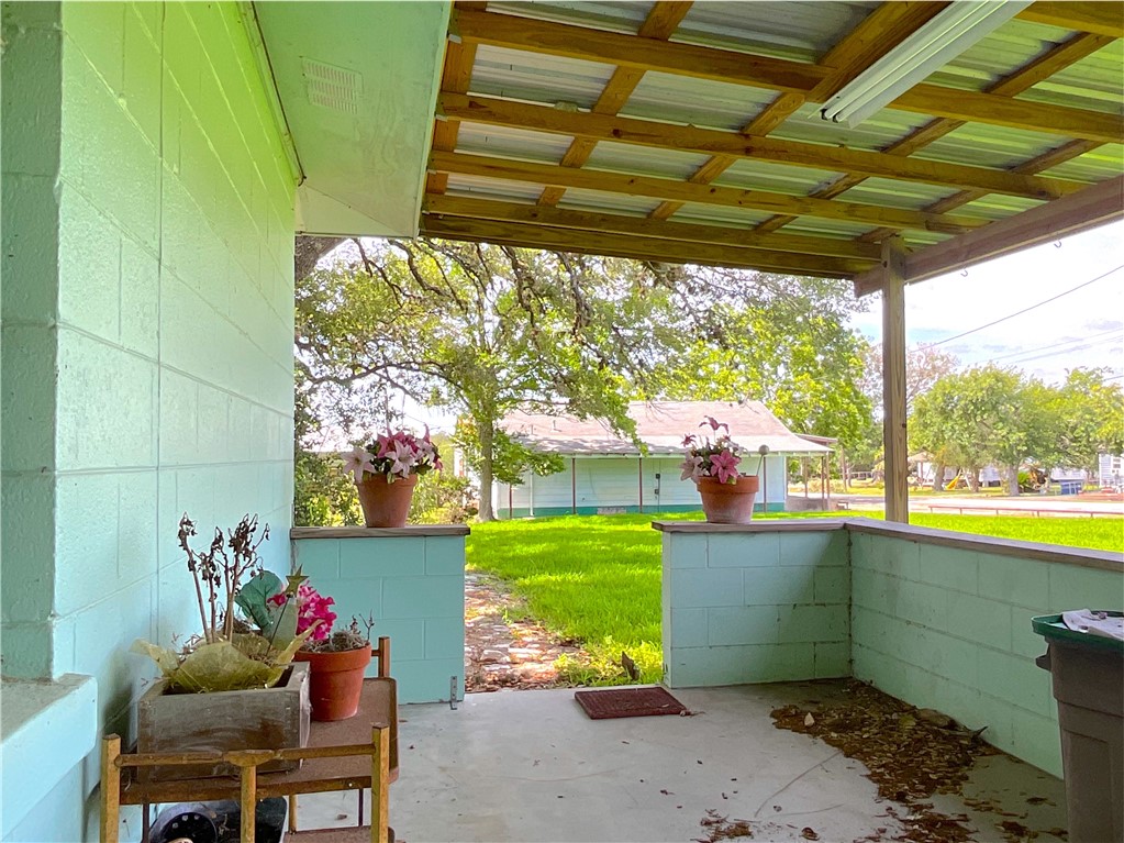 311 West Ward Street Refugio, TX 78377 - Photo 29 of 40