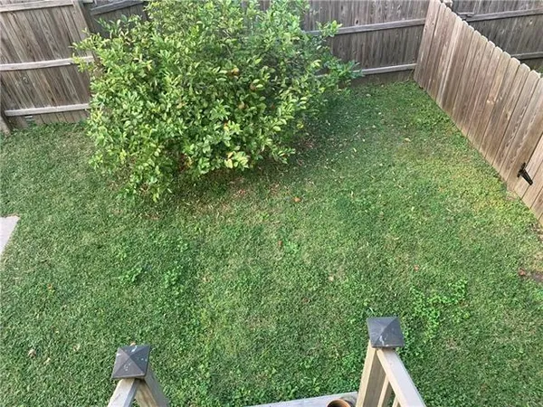 $1,400 | 2627 Acacia Street, New Orleans, LA 70122