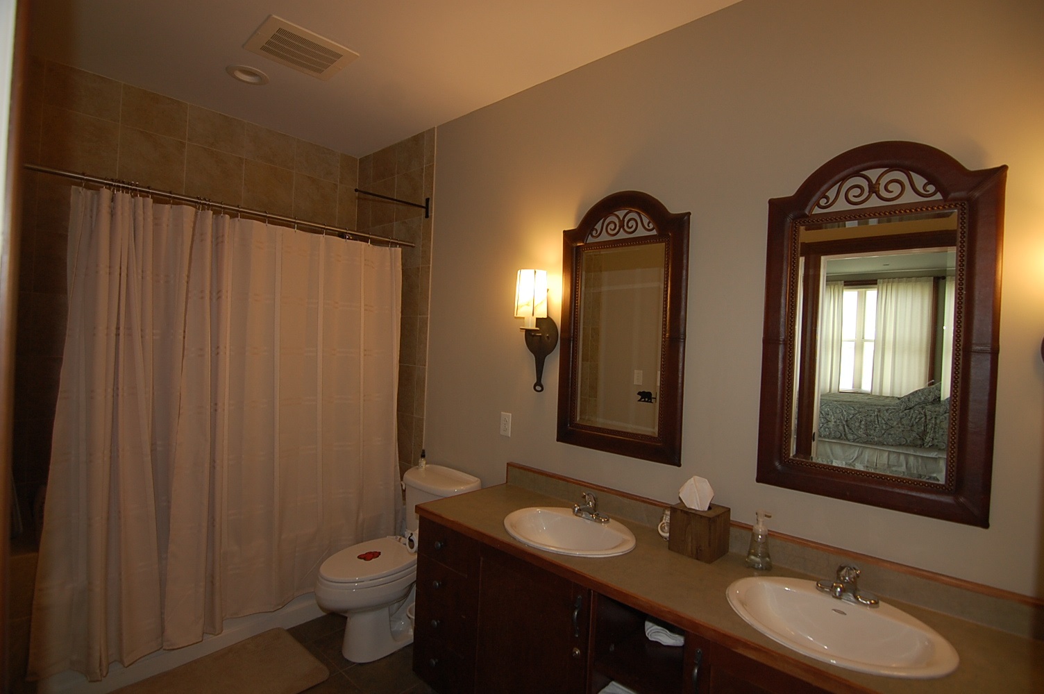 43 Middle Ridge Road, Unit 215 South Londonderry, VT 05155 - Photo 11 of 12