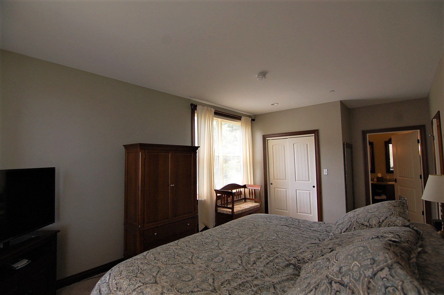 43 Middle Ridge Road, Unit 215 South Londonderry, VT 05155 - Photo 9 of 12