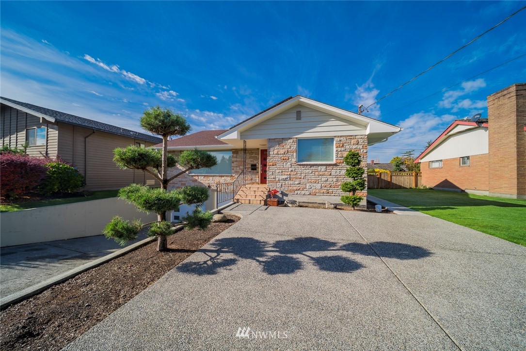 414 Rockefeller Avenue Everett, WA 98201 - Photo 1 of 23 Gallery Image 1