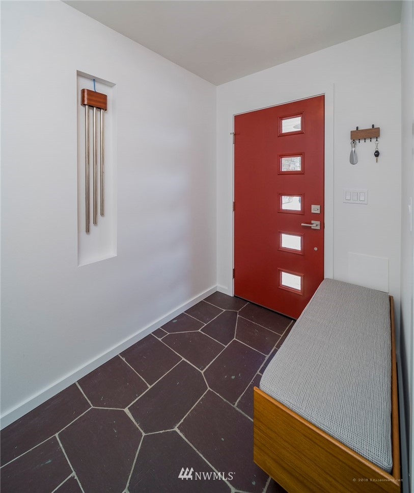 414 Rockefeller Avenue Everett, WA 98201 - Photo 3 of 23 Gallery Image 3