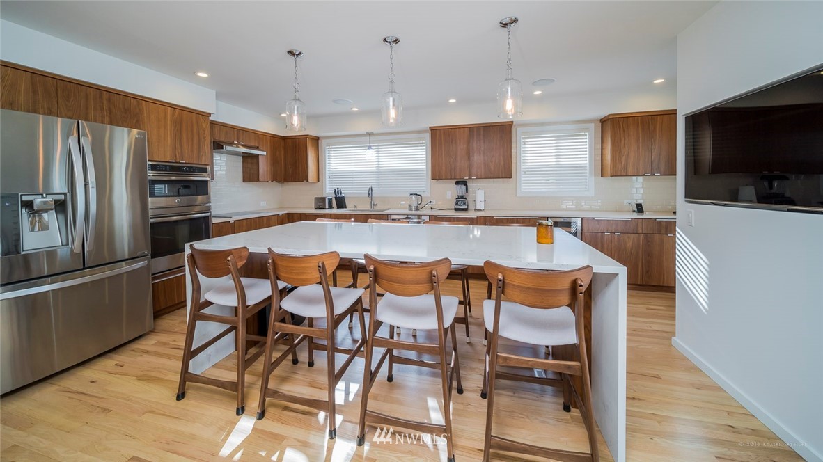 414 Rockefeller Avenue Everett, WA 98201 - Photo 5 of 23 Gallery Image 5