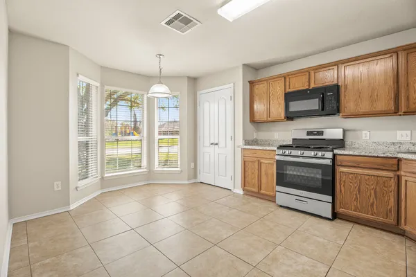 $1,995 | 23 North Golden Oak Drive, Texas City, TX 77591