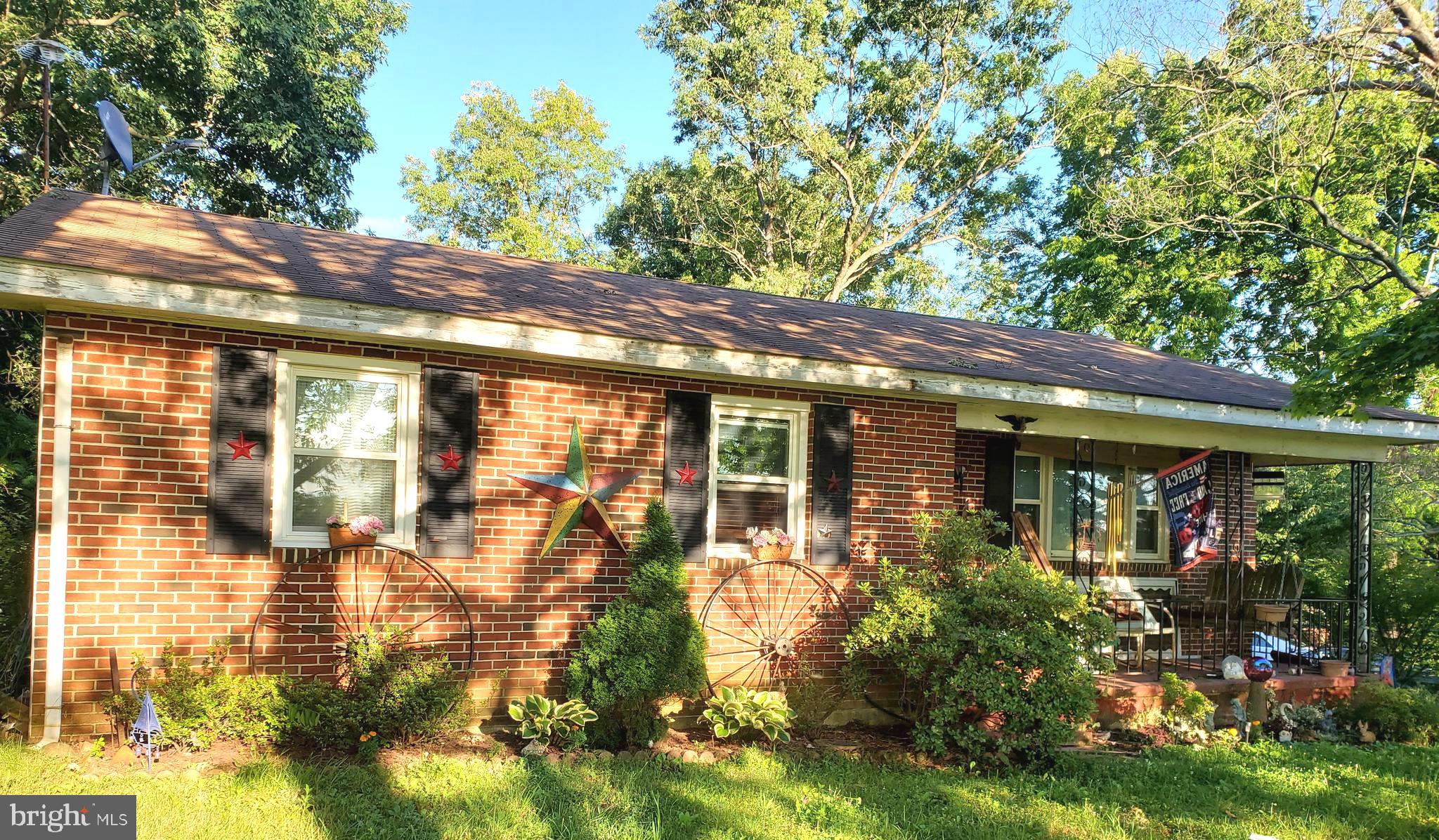 1752 Kimble Road Berryville, VA 22611 - Photo 4 of 38 FRONT OF HOUSE