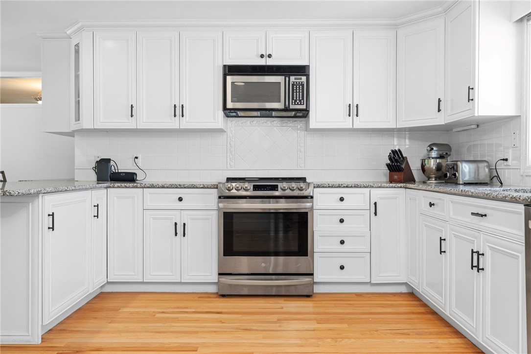 331 3rd Beach Road Middletown, RI 02842 - Photo 25 of 44