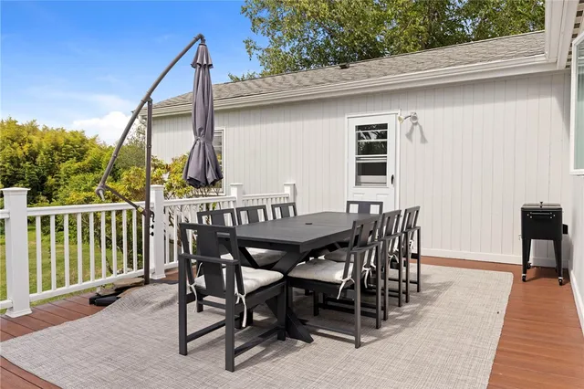 $15,000 | 331 3rd Beach Road, Middletown, RI 02842