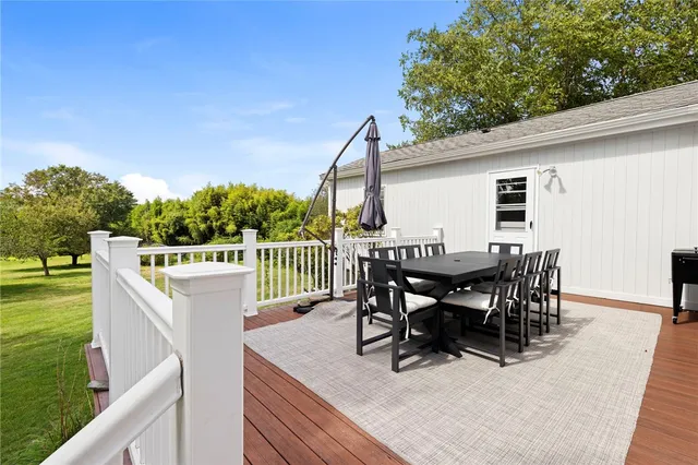 $15,000 | 331 3rd Beach Road, Middletown, RI 02842