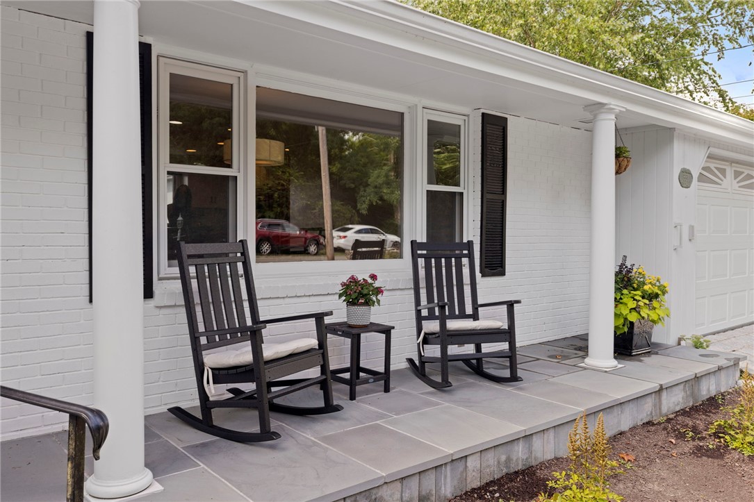 331 3rd Beach Road Middletown, RI 02842 - Photo 5 of 44