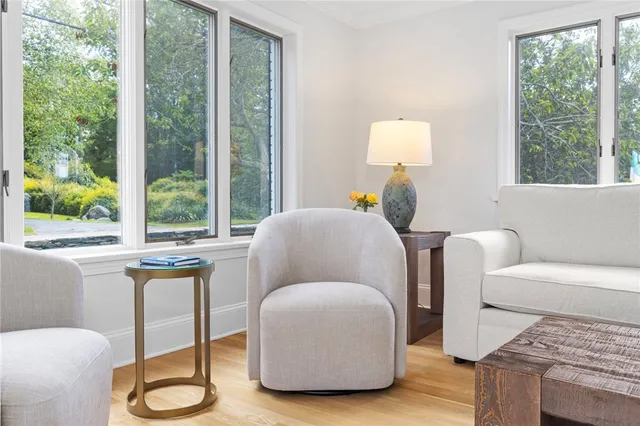 $15,000 | 331 3rd Beach Road, Middletown, RI 02842