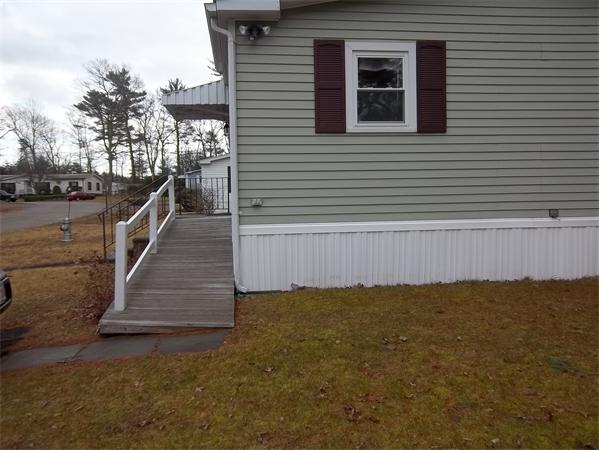 47 Longboat Road Wareham, MA 02571 - Photo 3 of 21