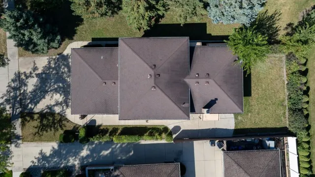 $429,900 | 1750 West Woodland Avenue, Addison, IL 60101