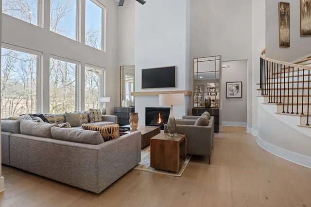 $2,999,995 | 8124 Boiling Spgs Place, Brentwood, TN 37027