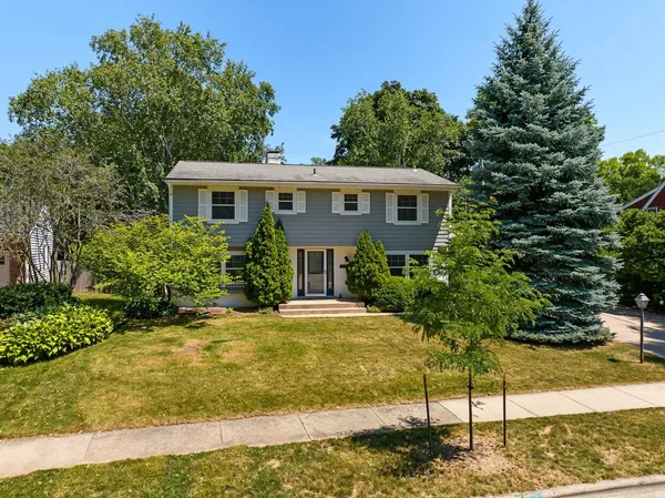 $729,000 | 101 Carillon Drive, Madison, WI 53705