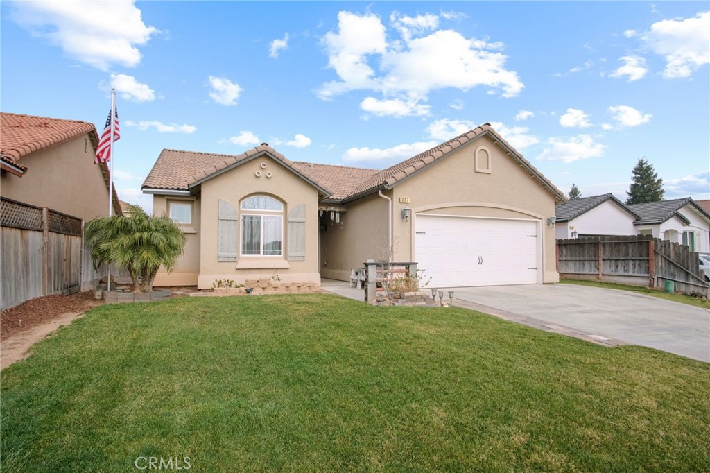 327 Hart Drive Merced, CA 95348 - Photo 3 of 30