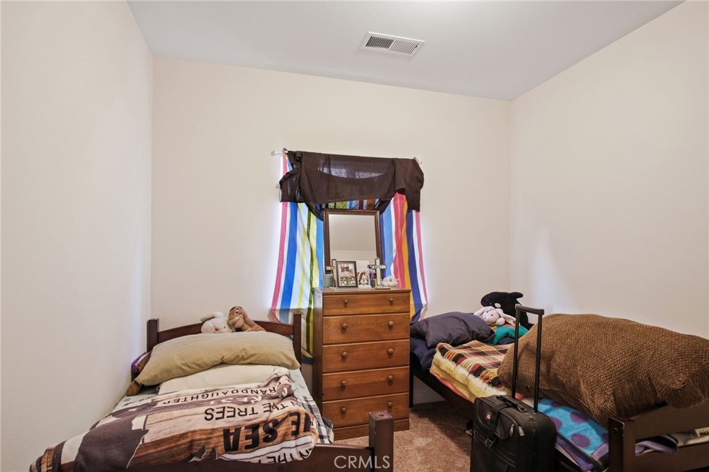 327 Hart Drive Merced, CA 95348 - Photo 8 of 30