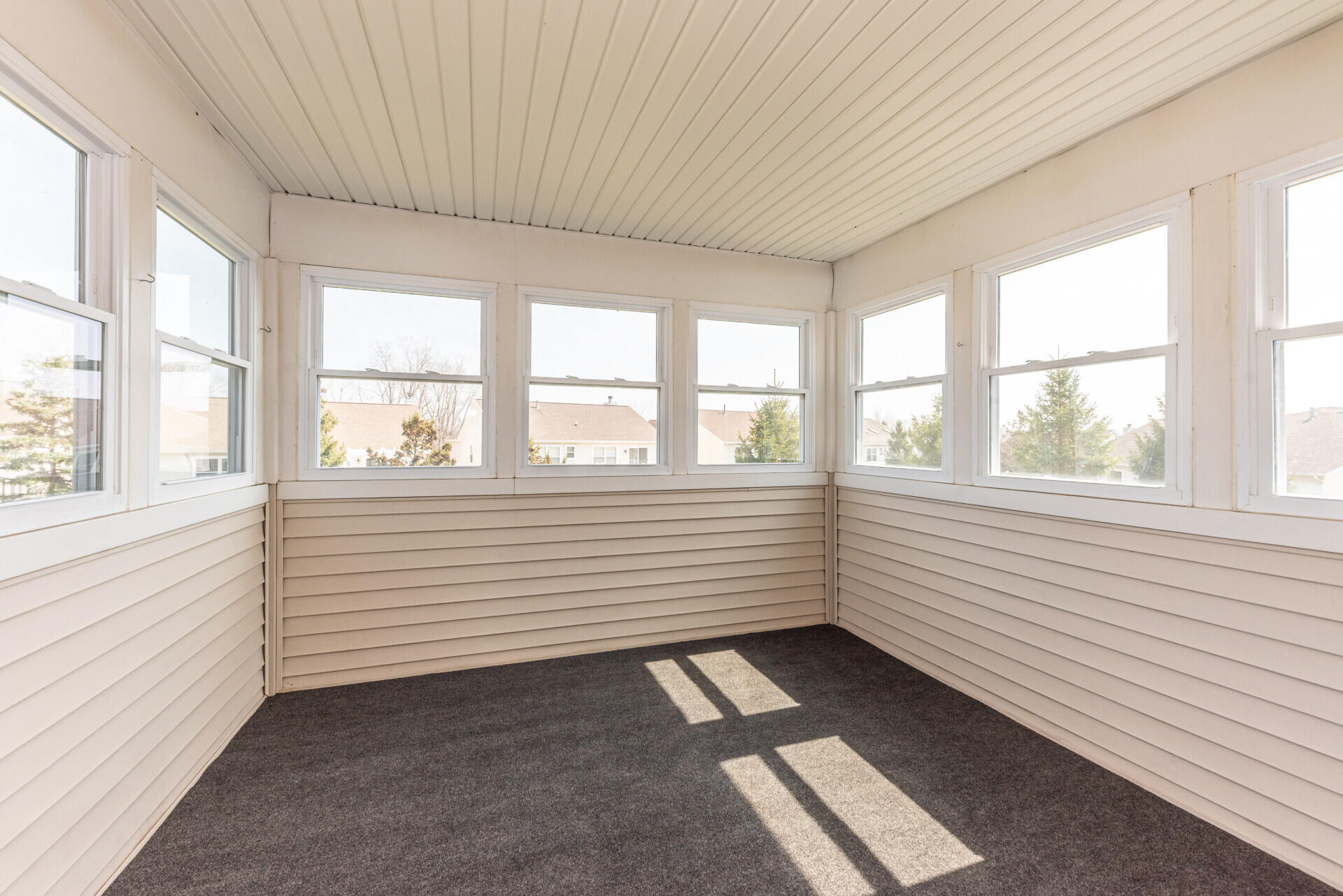 3923 Bridle Pass Ann Arbor, MI 48108 - Photo 18 of 50 3 Season Porch