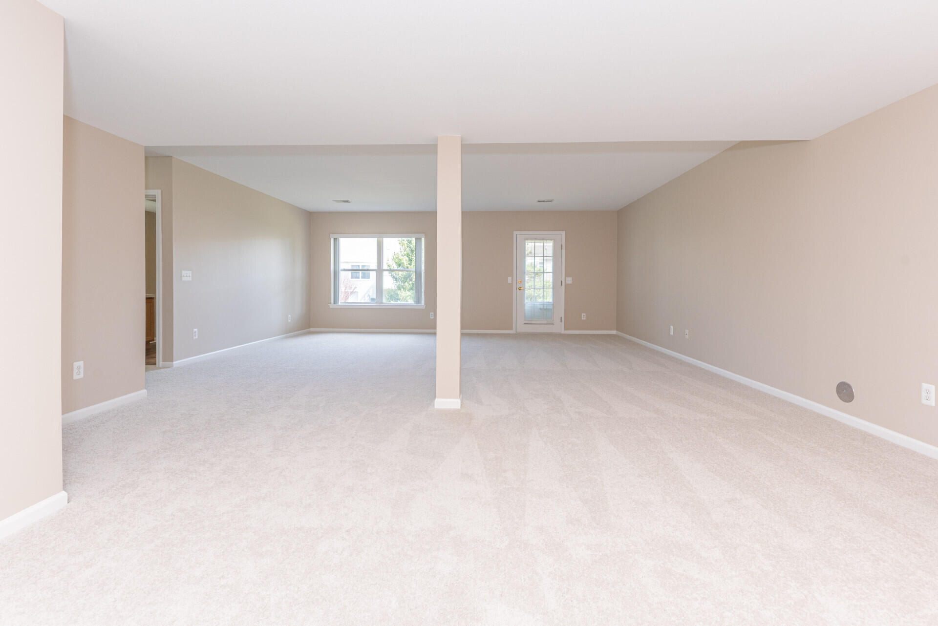 3923 Bridle Pass Ann Arbor, MI 48108 - Photo 34 of 50 Basement Livingroom