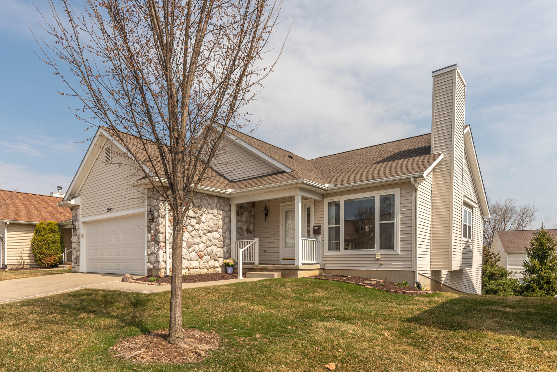 3923 Bridle Pass Ann Arbor, MI 48108 - Photo 4 of 50 Exterior