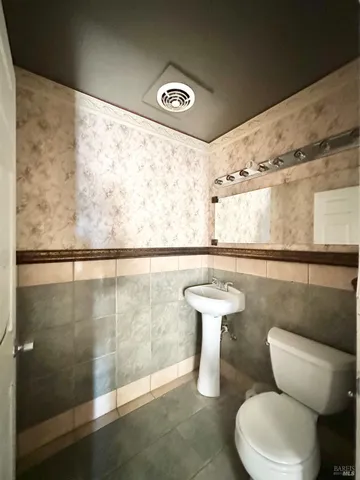 $1,098,000 | 1109-1115 Maple Avenue, Vallejo, CA 94591