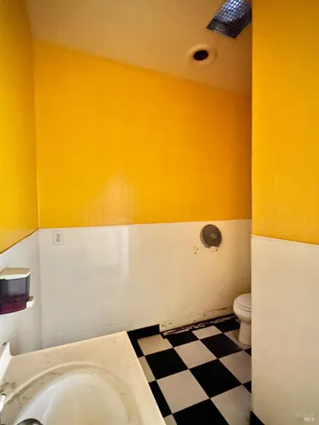 $1,098,000 | 1109-1115 Maple Avenue, Vallejo, CA 94591