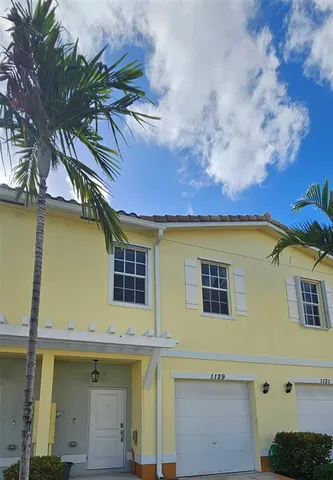 $3,000 | 1129 Northwest 41st Lane, Lauderhill, FL 33313