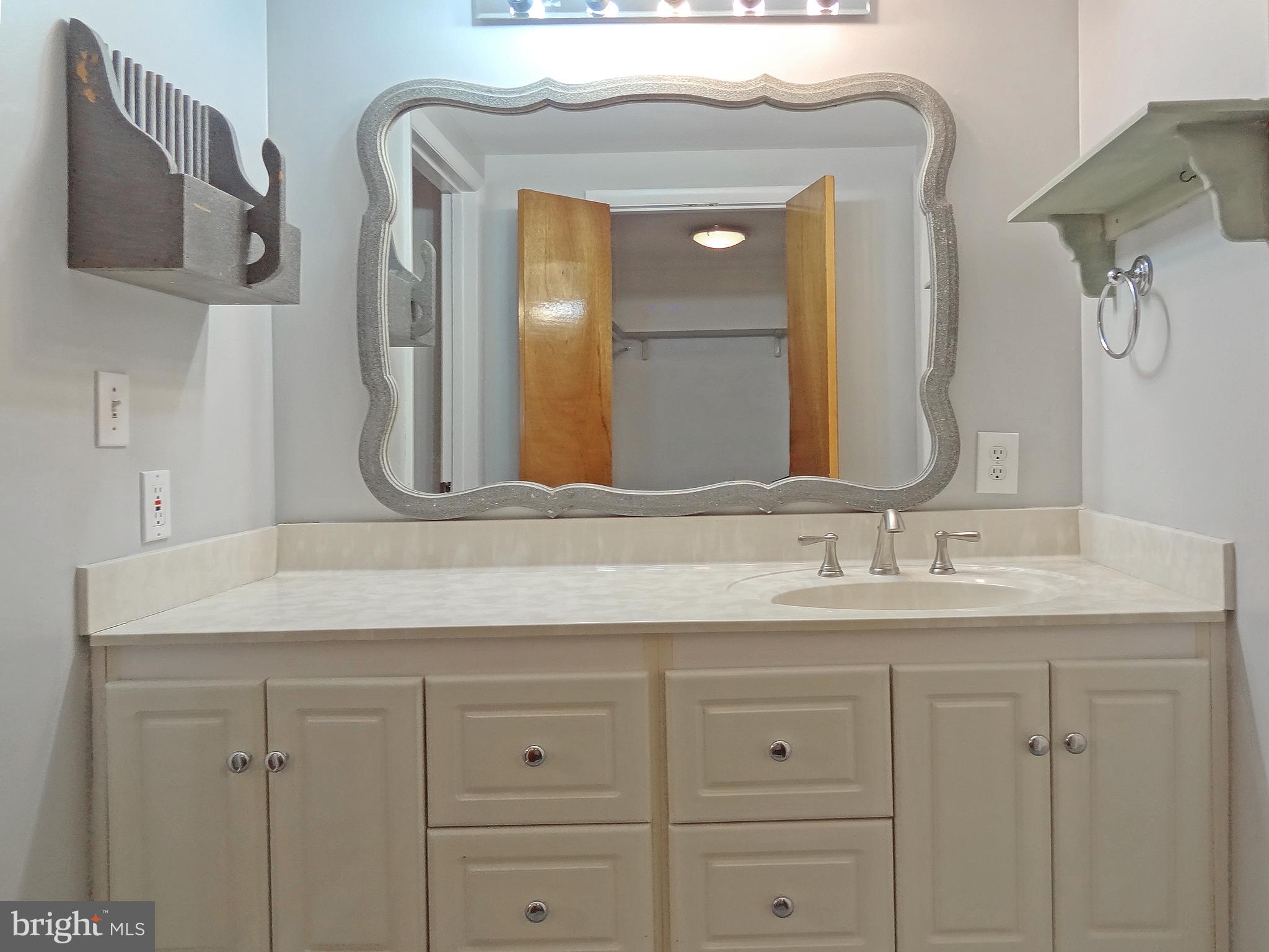 150 Southdown Road Edgewater, MD 21037 - Photo 23 of 33 Gallery Image 23