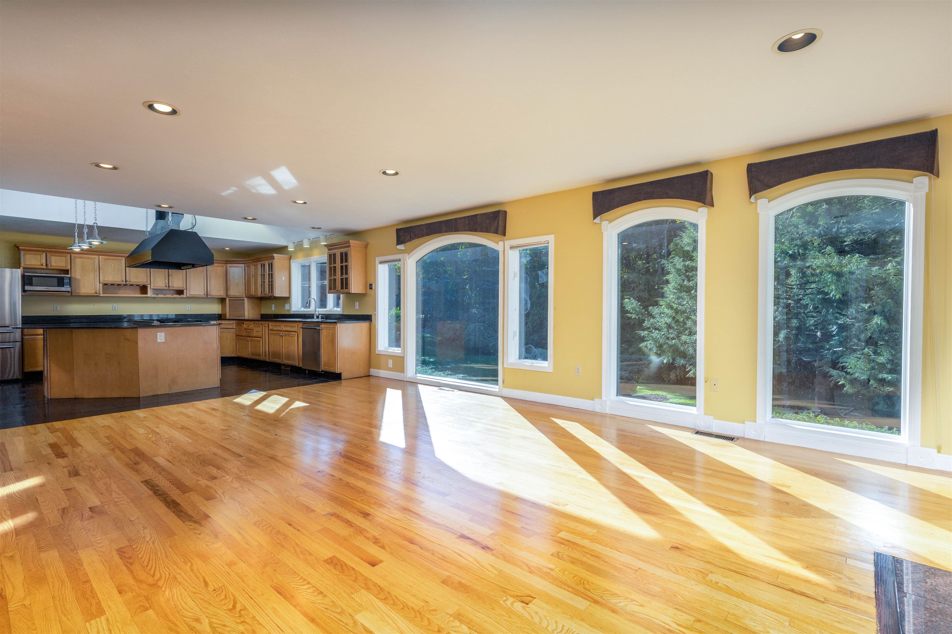 69 Deacon Lane Hollis, NH 03049 - Photo 15 of 40