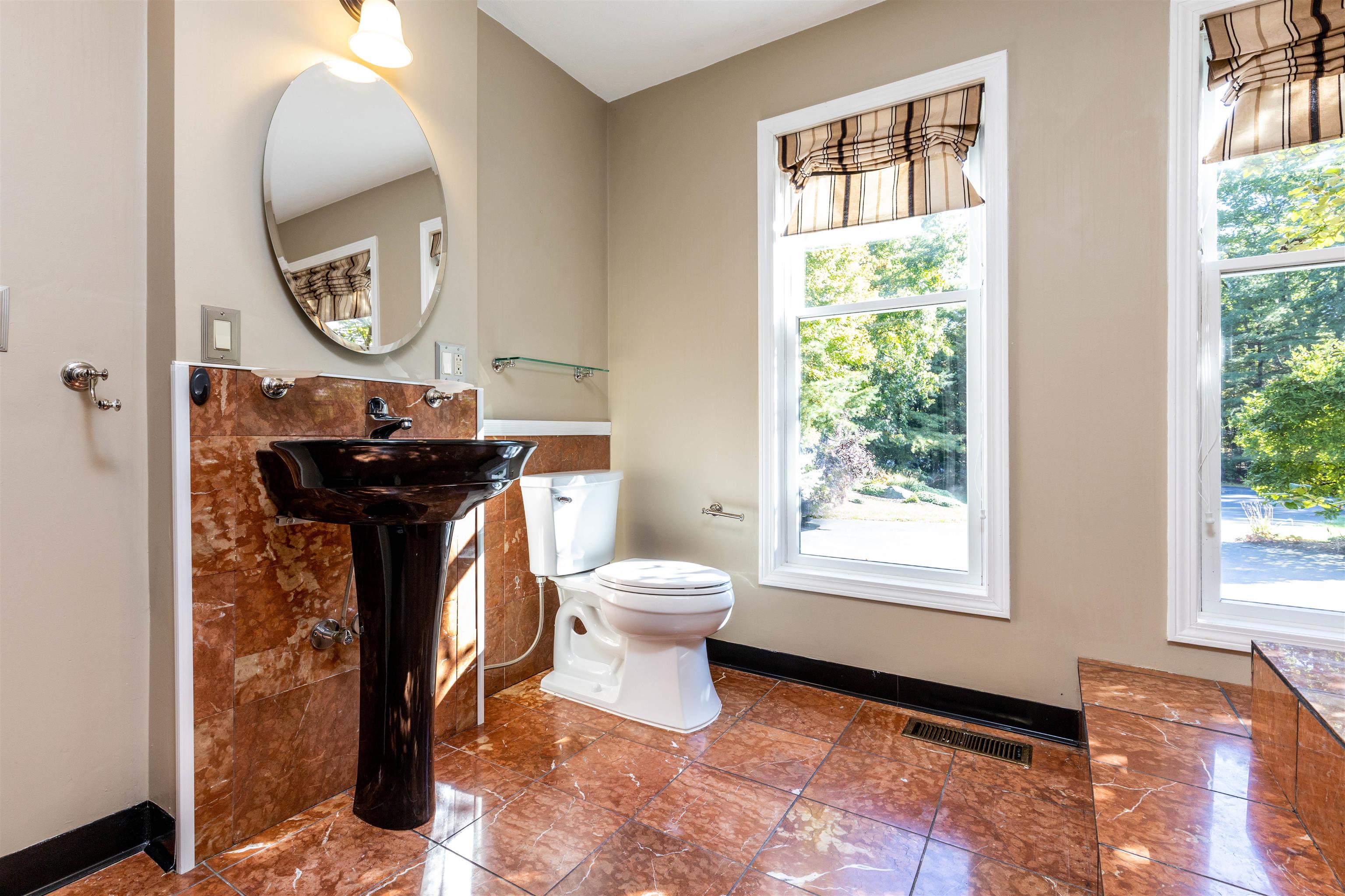 69 Deacon Lane Hollis, NH 03049 - Photo 31 of 40