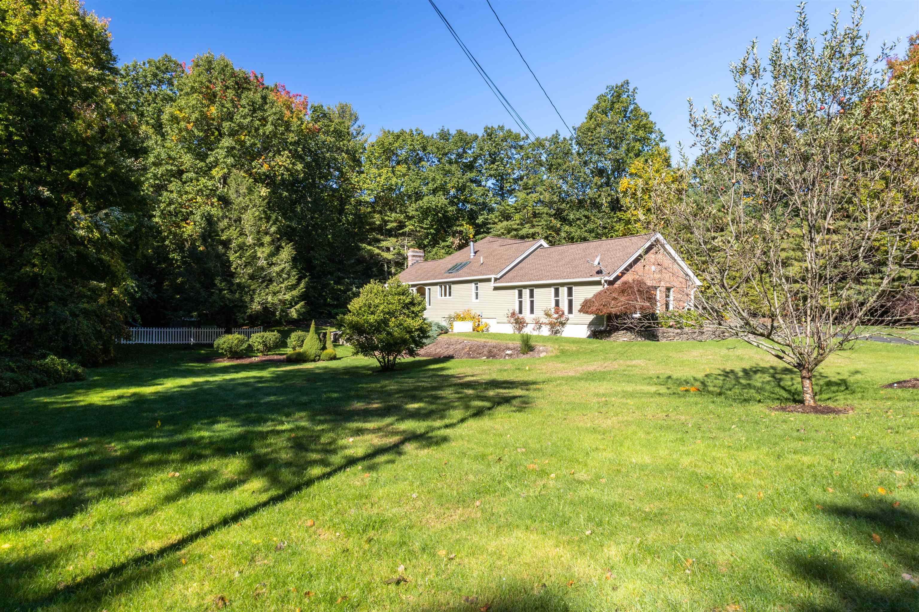 69 Deacon Lane Hollis, NH 03049 - Photo 8 of 40