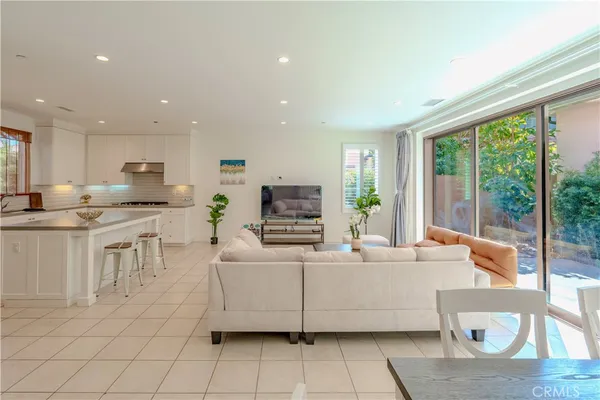 $2,100,000 | 141 Dolci, Irvine, CA 92602