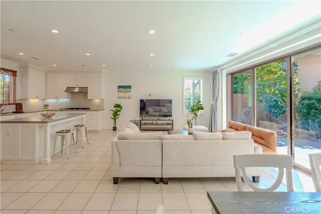 $2,100,000 | 141 Dolci, Irvine, CA 92602