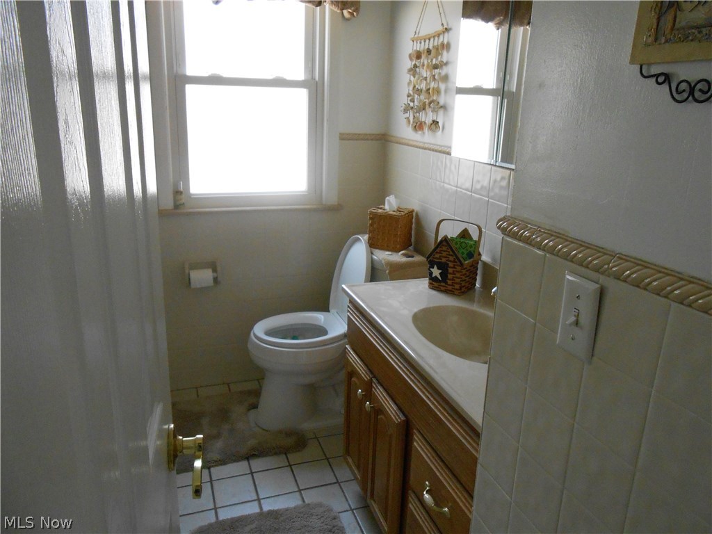 31425 Wellner Road Willowick, OH 44095 - Photo 9 of 20