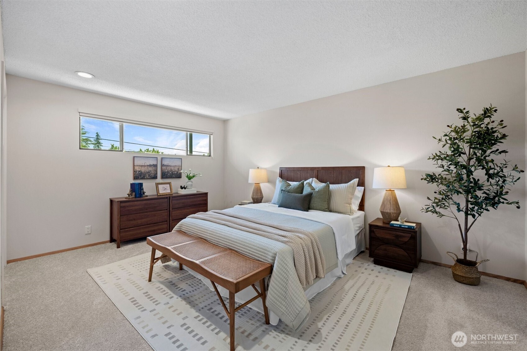 655 Main Street, Unit 305 Edmonds, WA 98020 - Photo 16 of 37
