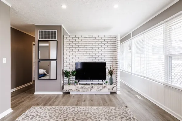 $184,900 | 199 Castle Road, Henrietta, NY 14623