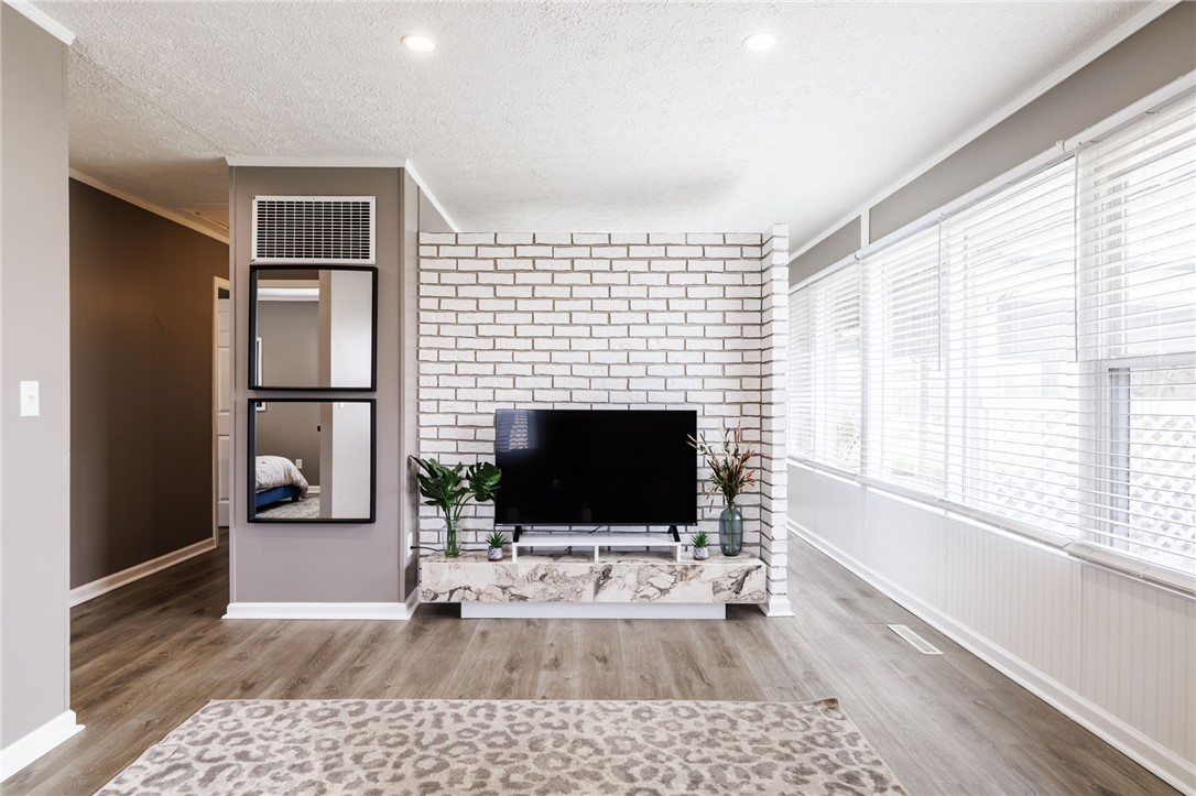 199 Castle Road Henrietta, NY 14623 - Photo 11 of 22