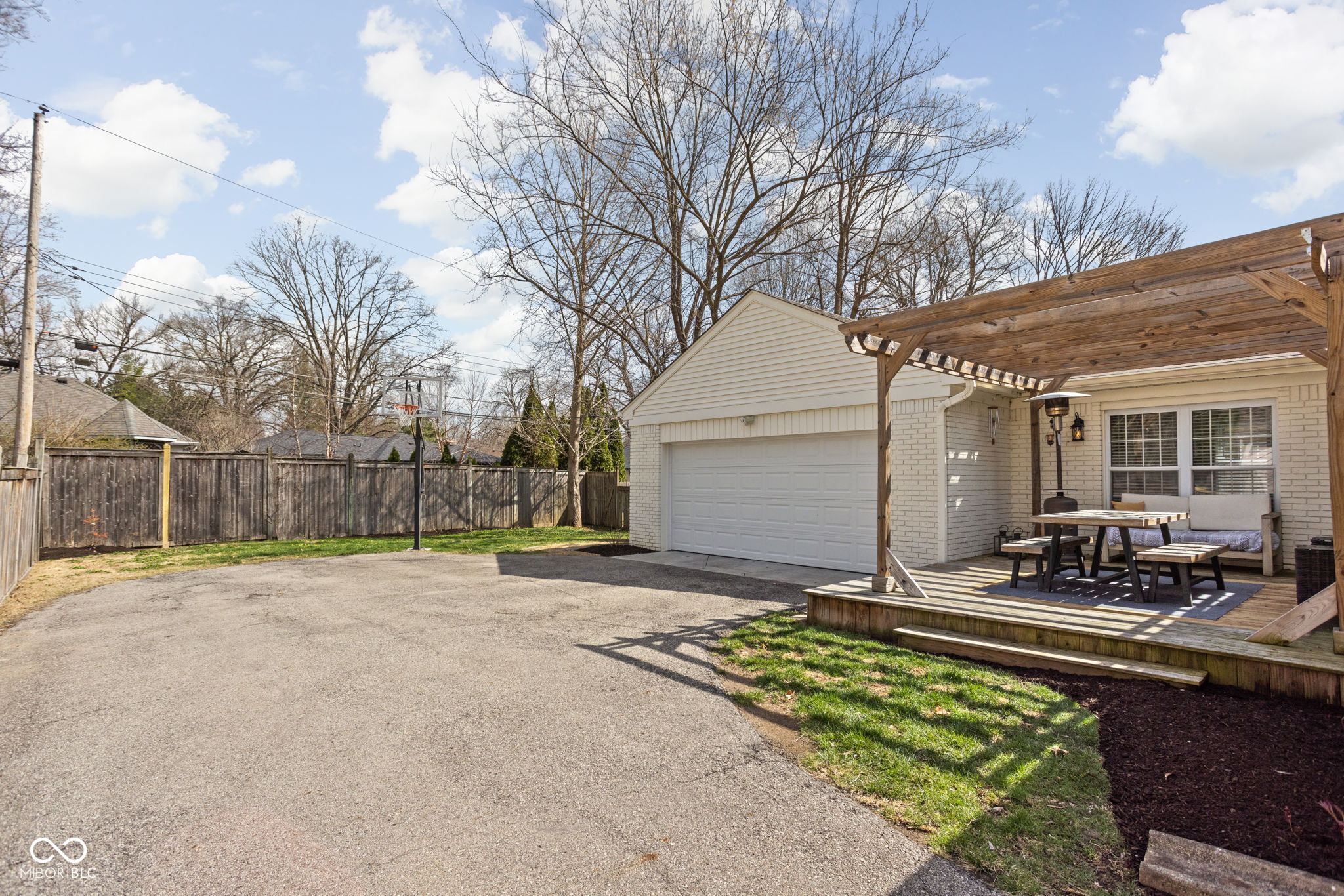 6829 Willow Road Indianapolis, IN 46220 - Photo 38 of 45 Gallery Image 38