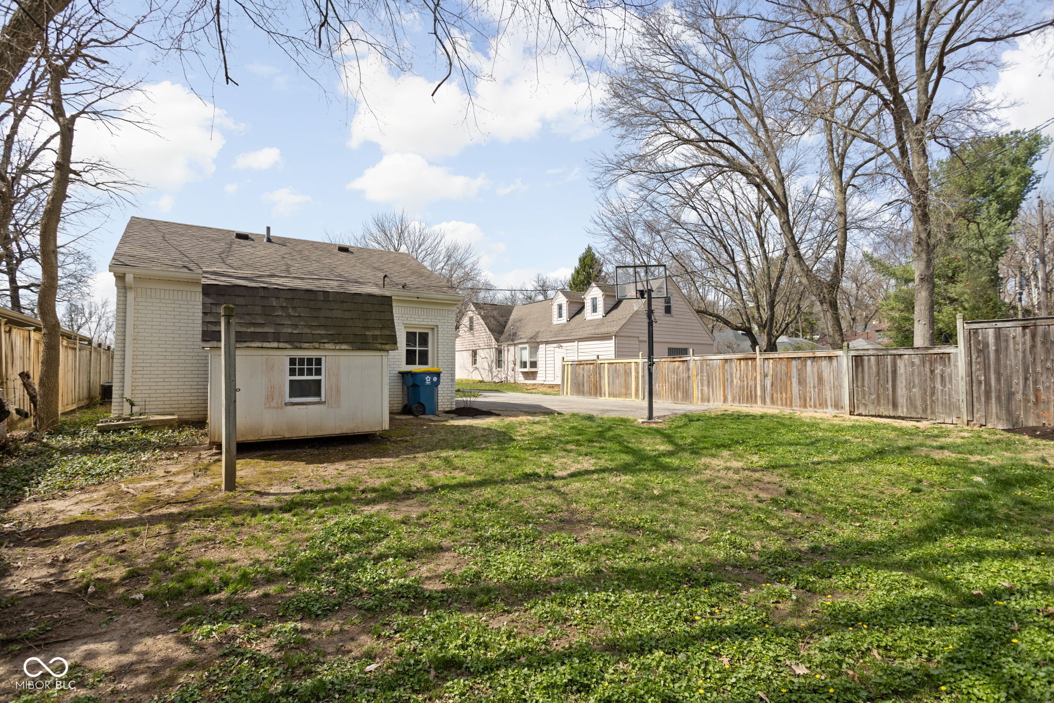 6829 Willow Road Indianapolis, IN 46220 - Photo 42 of 45 Gallery Image 42