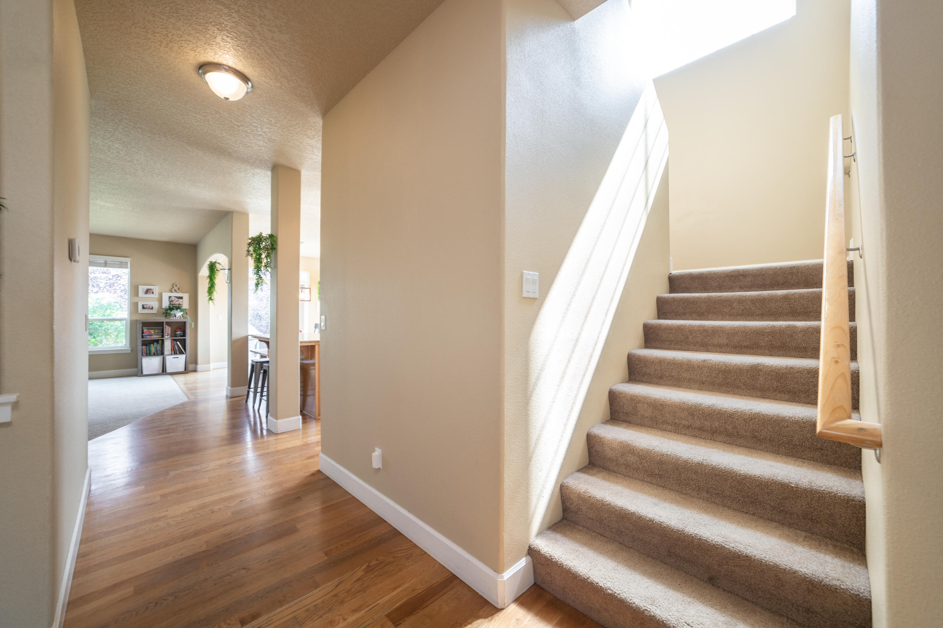 20754 Kilbourne Loop Bend, OR 97701 - Photo 5 of 45 PhotoMyListing-6