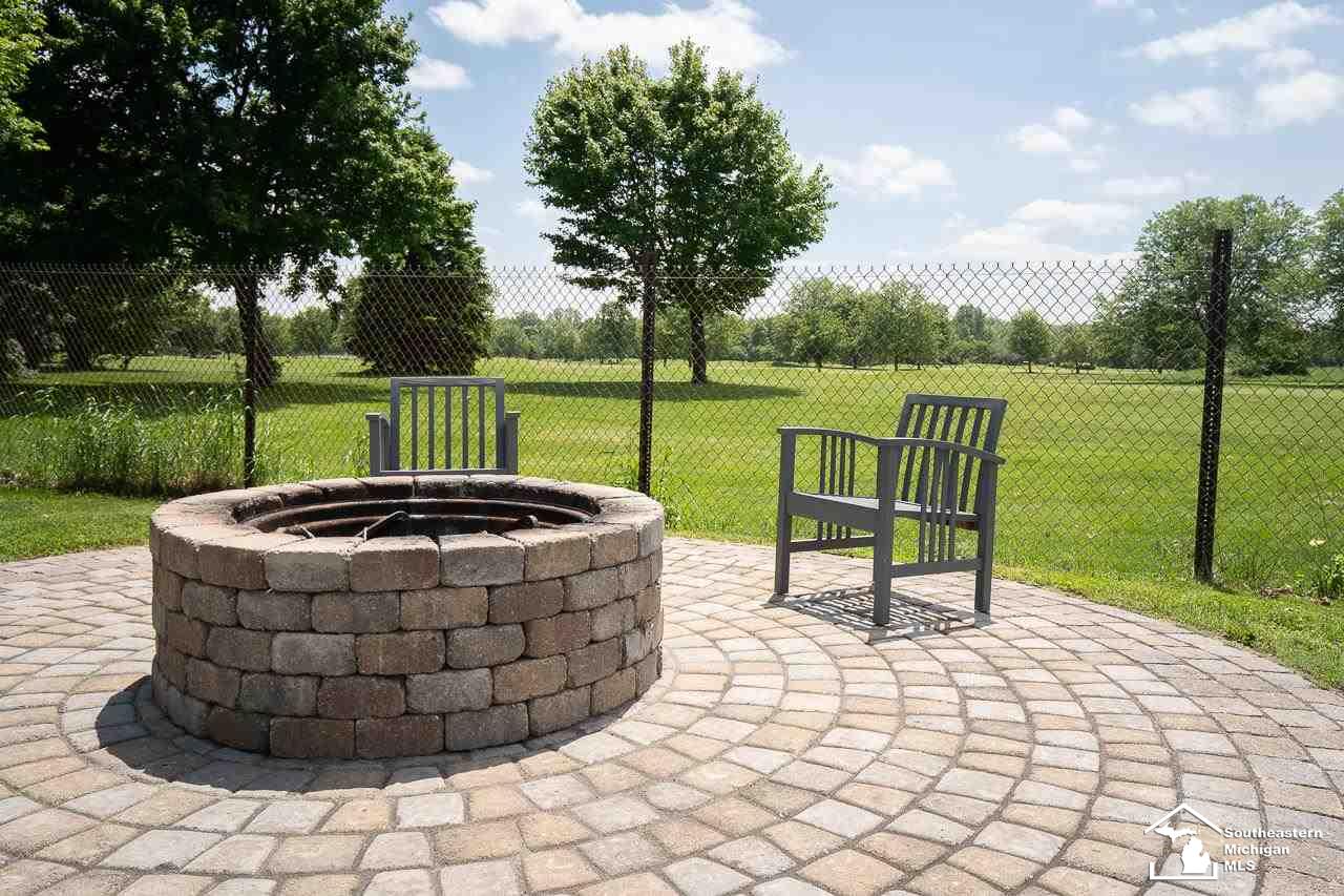 1513 Smith Road Temperance, MI 48182 - Photo 32 of 46