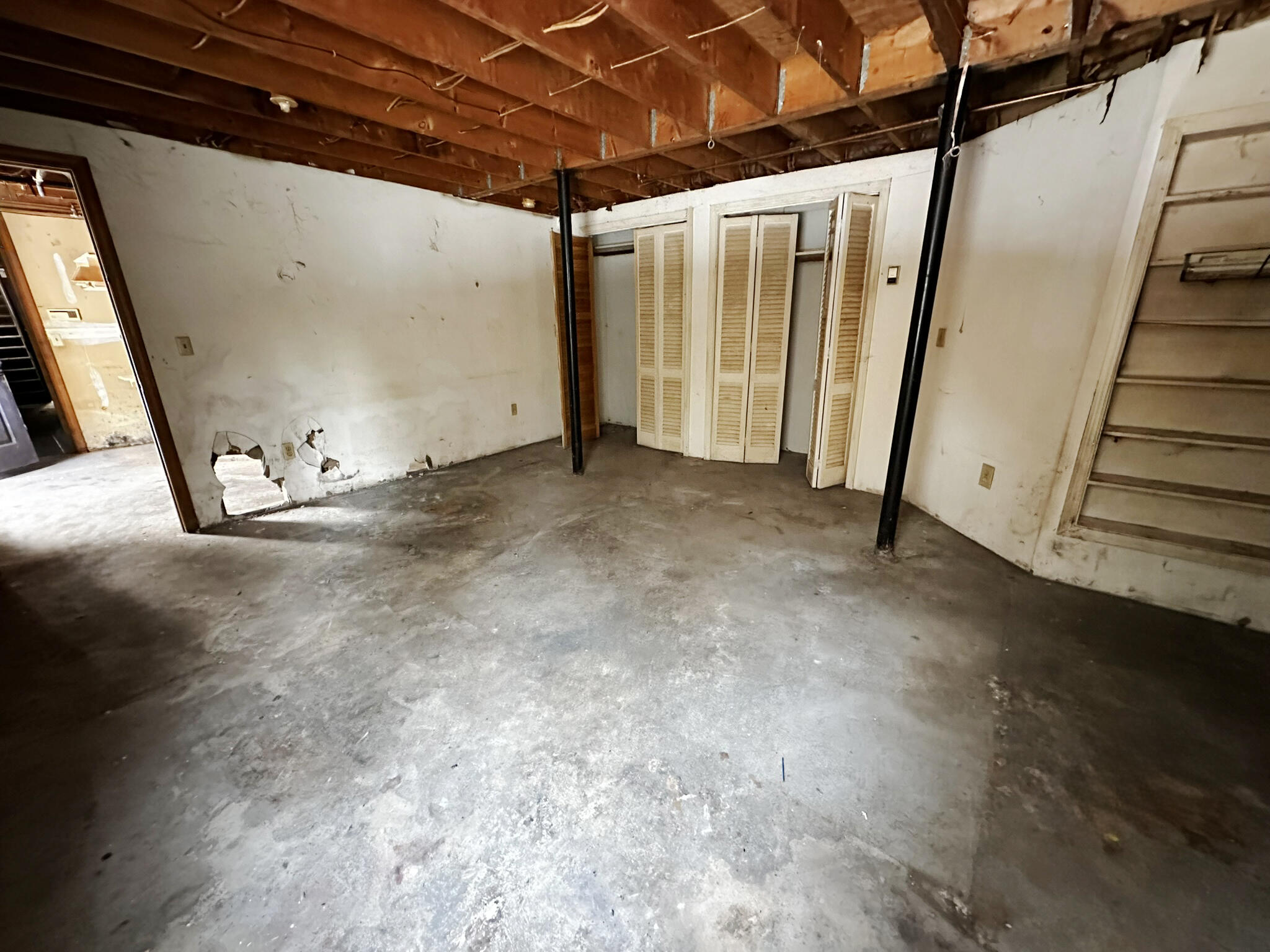 401 Burnham Road Bridgton, ME 04009 - Photo 12 of 34 IMG_5263