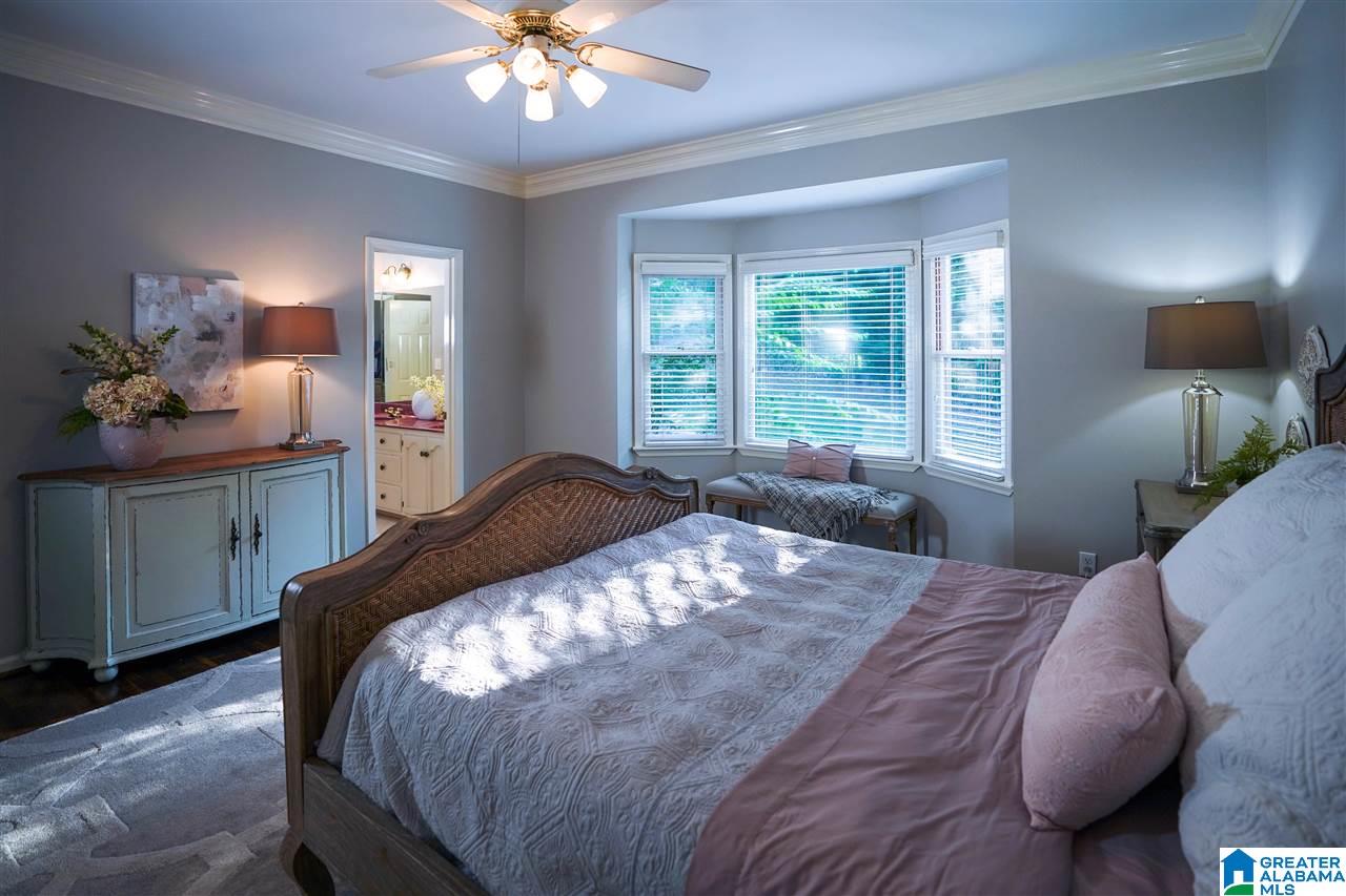 884 Mountain Ridge Drive Birmingham, AL 35209 - Photo 14 of 28