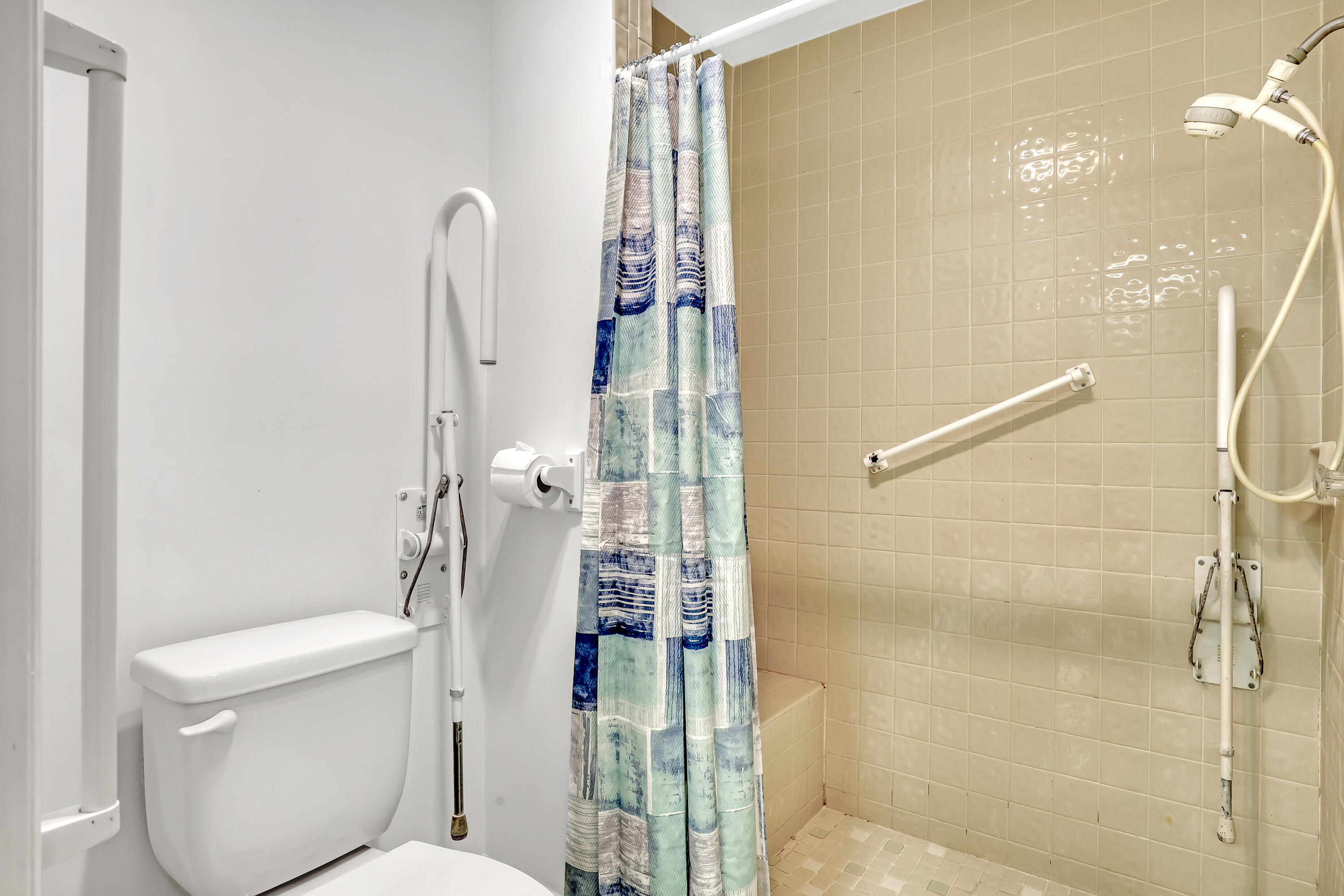 11120 Rios Road Boca Raton, FL 33498 - Photo 26 of 36 a bathroom with a toilet and shower